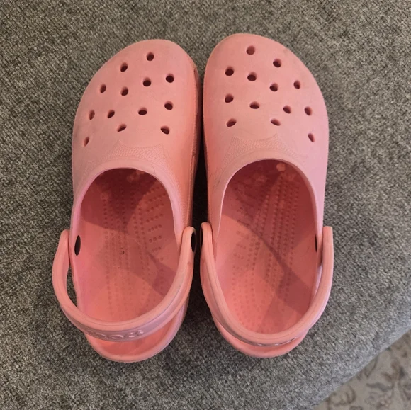 Pink Crocks - Picture 5 of 5